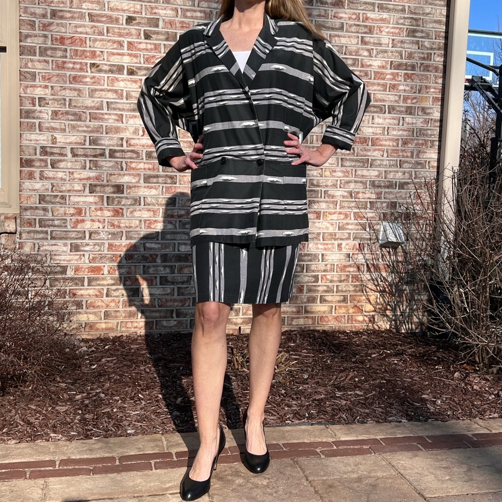 - 80s Vintage Striped Zoot Suit Skirt & Jacket Set! EUC!
